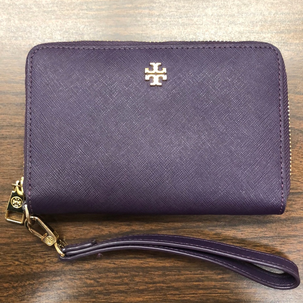 Tory Burch York multi-task smart phone wristlet
